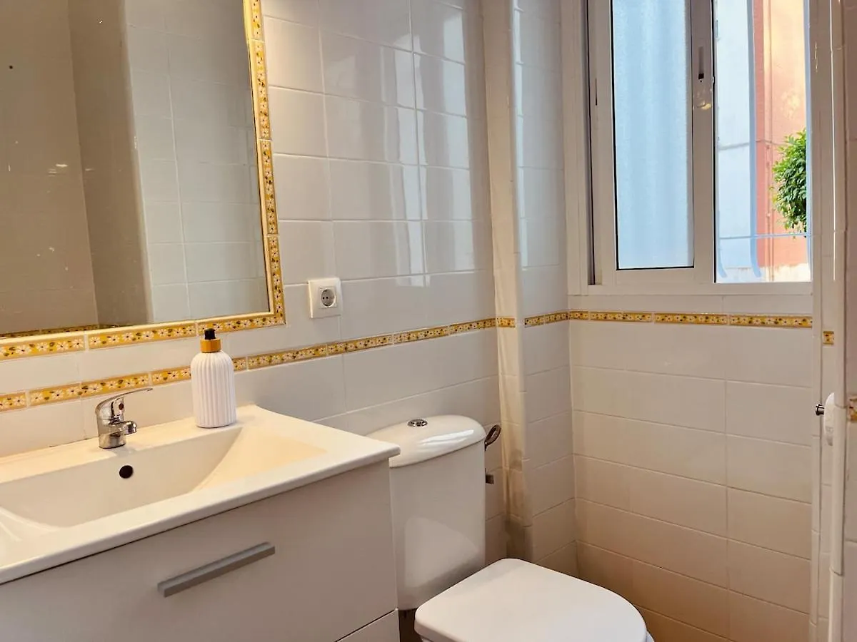 Vivienda Junto A La Feria De Sevilla Apartamento