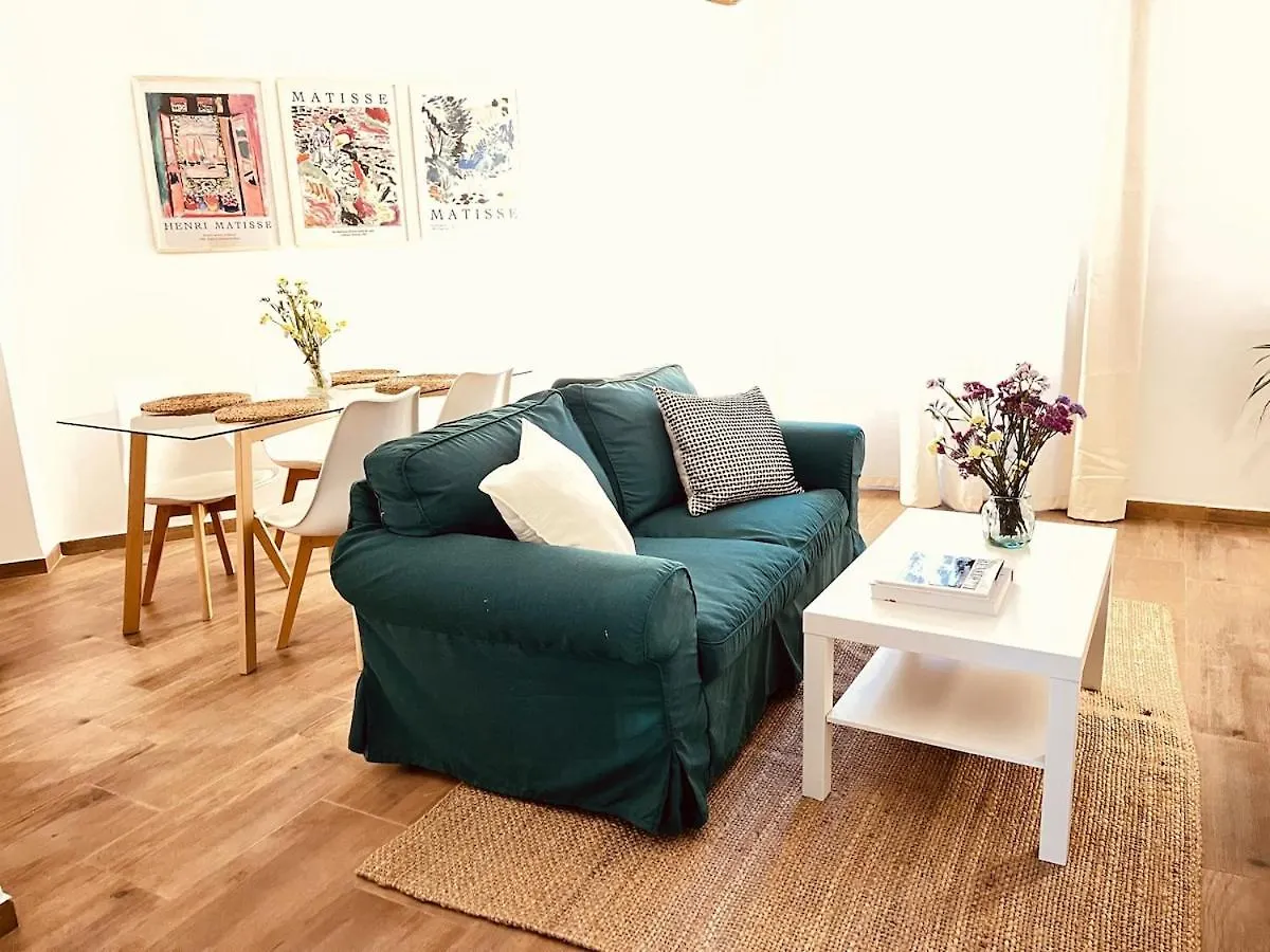 Vivienda Junto A La Feria De Sevilla